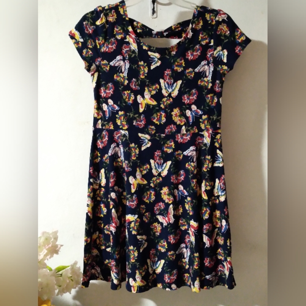 Beautiful dress for a young girl.